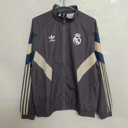 CORTAVIENTO REAL MADRID llI 24/25 - ZonaCamisetas