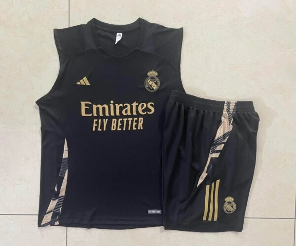 CONJUNTO SIN MANGAS REAL MADRID ENTRENAMIENTO lIl 24/25 HOMBRE - Zona Camisetas