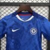 3cb9676b_98b85ea3-25d9-4cf0-9bb7-e2b4a4cb51ec CAMISETA CHELSEA I 25/26 CONJUNTO INFANTIL - Zona Camisetas