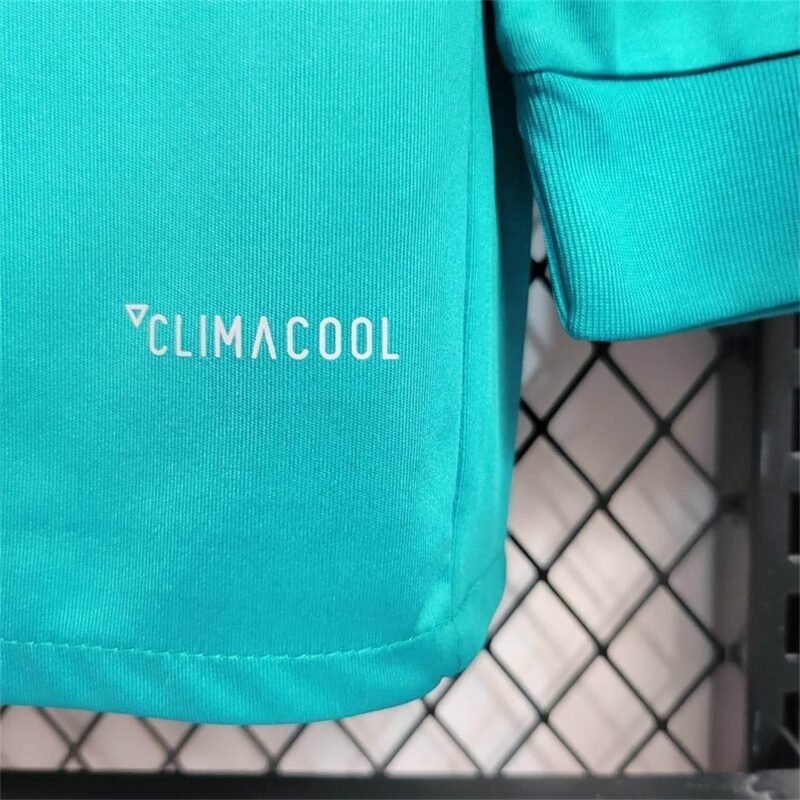 CAMISETA REAL MADRID lI 17/18 MANGA LARGA HOMBRE (RETRO) - Zona Camisetas