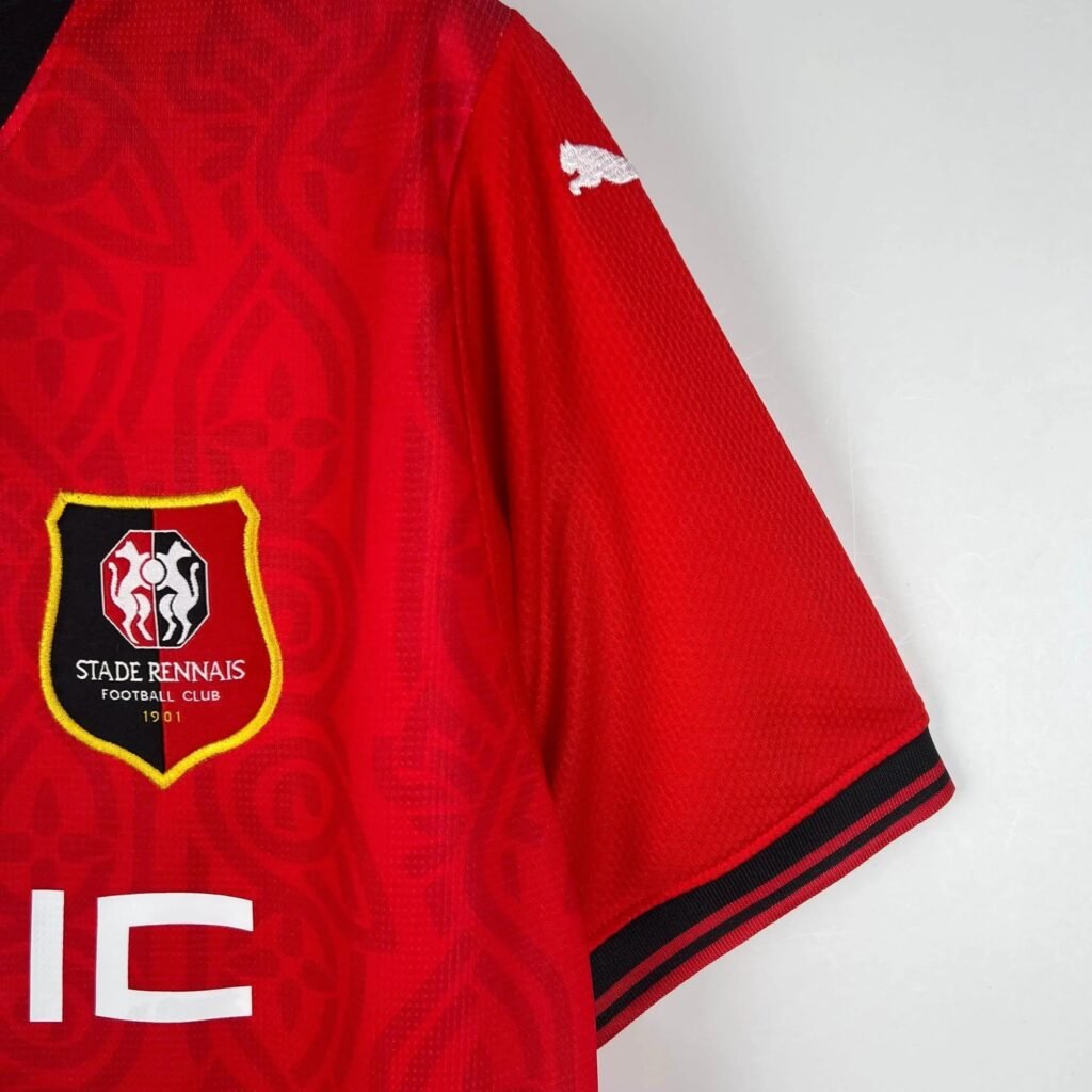 CAMISETA RENNES I 23/24 HOMBRE (VERSIÓN FAN) - ZonaCamisetas