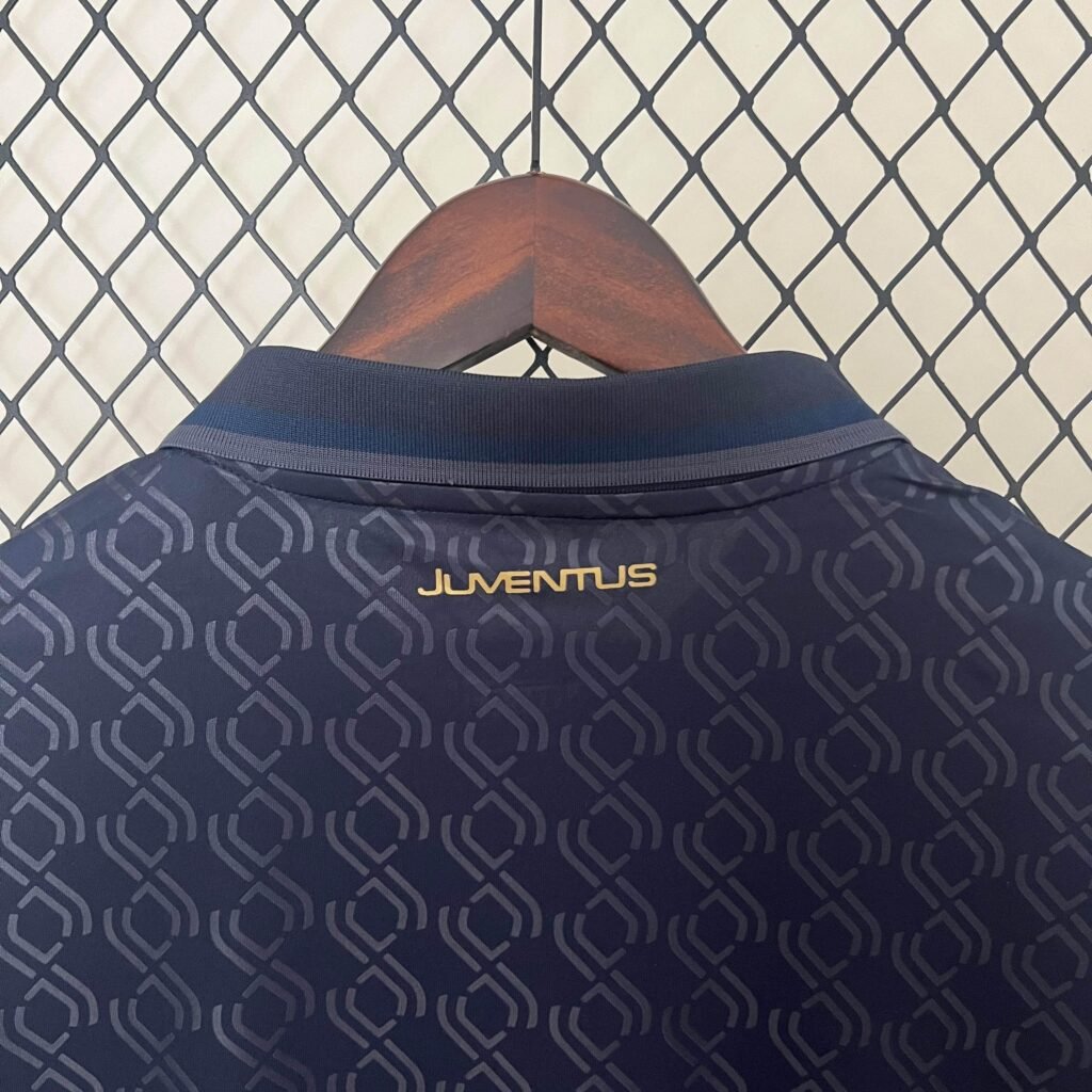 63DD9A4B-A126-40D8-B85A-135866209061_5601e78c-7340-47b9-a4ef-63b5a70d9fb0 CAMISETA JUVENTUS I 24/25 HOMBRE (VERSIÓN FAN) - Zona Camisetas