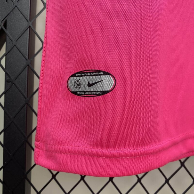 6c8f51f0_35285697-9df8-4882-82e0-3beef5a1a09d CAMISETA SPORTING LISBOA Ill 24/25 HOMBRE (VERSIÓN FAN) - Zona Camisetas