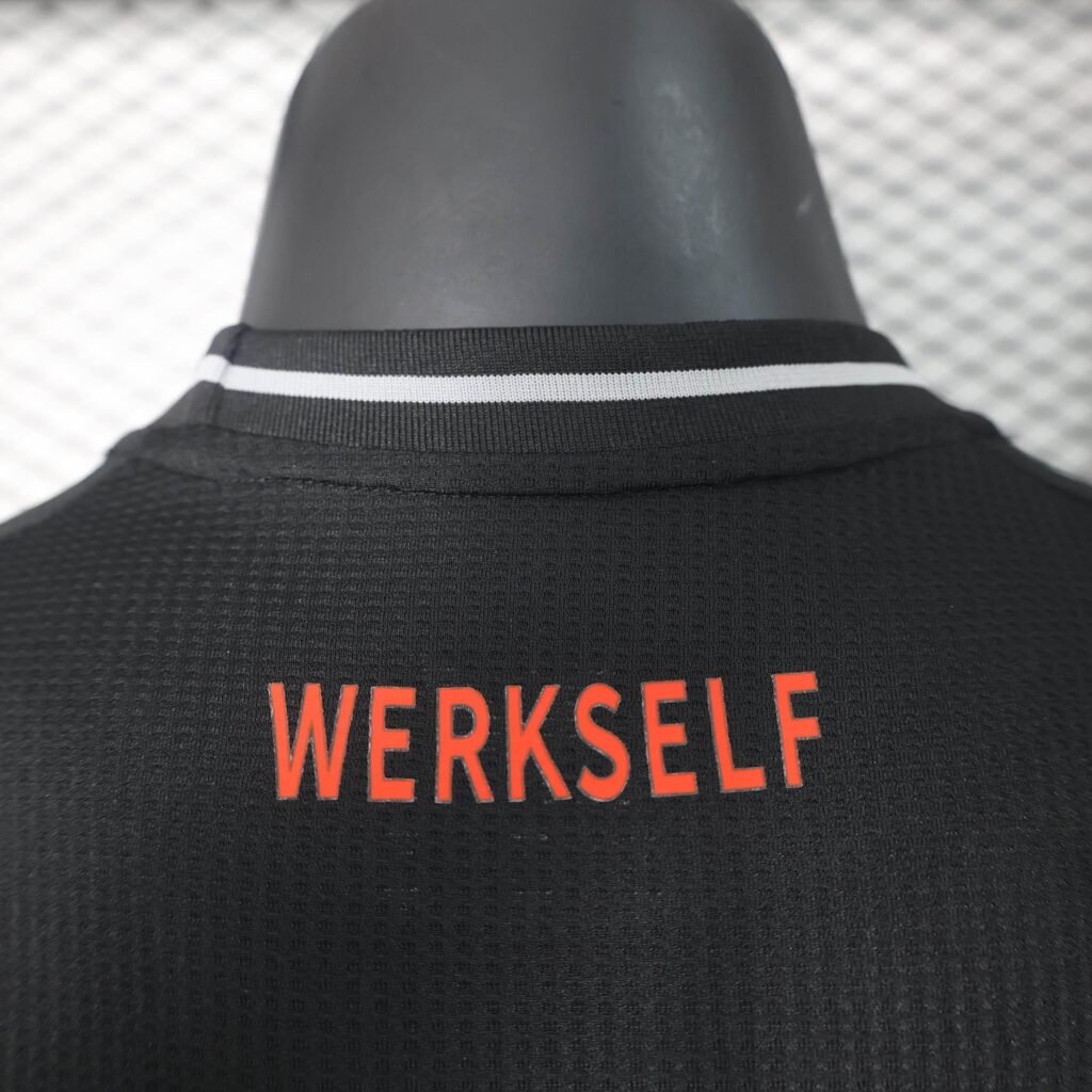 CAMISETA BAYERN LEVERKUSEN I 23/24 HOMBRE (VERSIÓN JUGADOR) - ZonaCamisetas