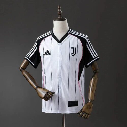 79f21ac0_4a7c8986-7a91-4c9a-bfb6-a7ba6f7b515d CAMISETA JUVENTUS EDICIÓN MLB (VERSIÓN FAN) - Zona Camisetas