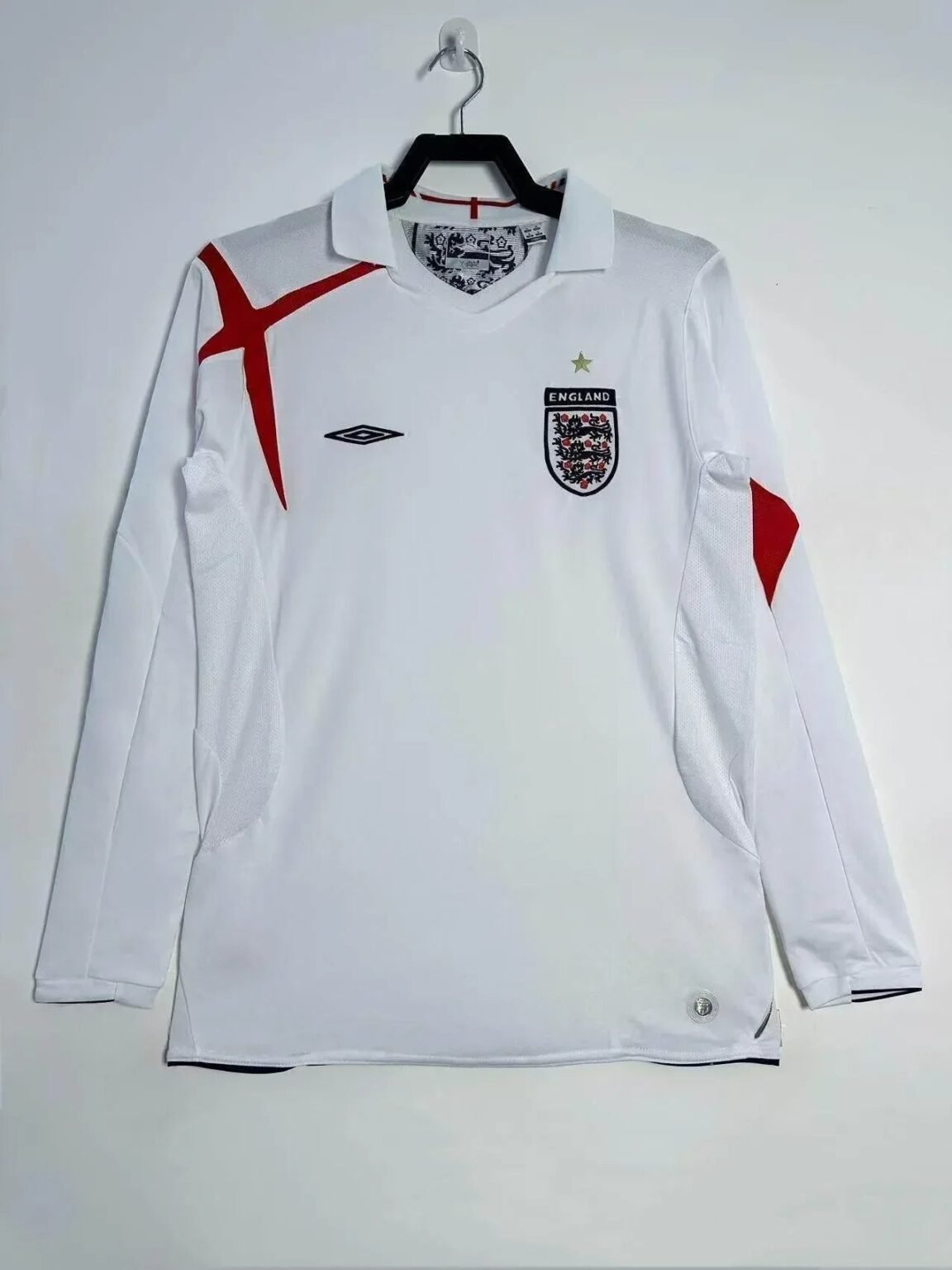 7e465d9c_ffc7e8f2-09f4-45a9-bbdd-d35fd1347913 CAMISETA INGLATERRA I 2006 MANGA LARGA HOMBRE (RETRO) - Zona Camisetas
