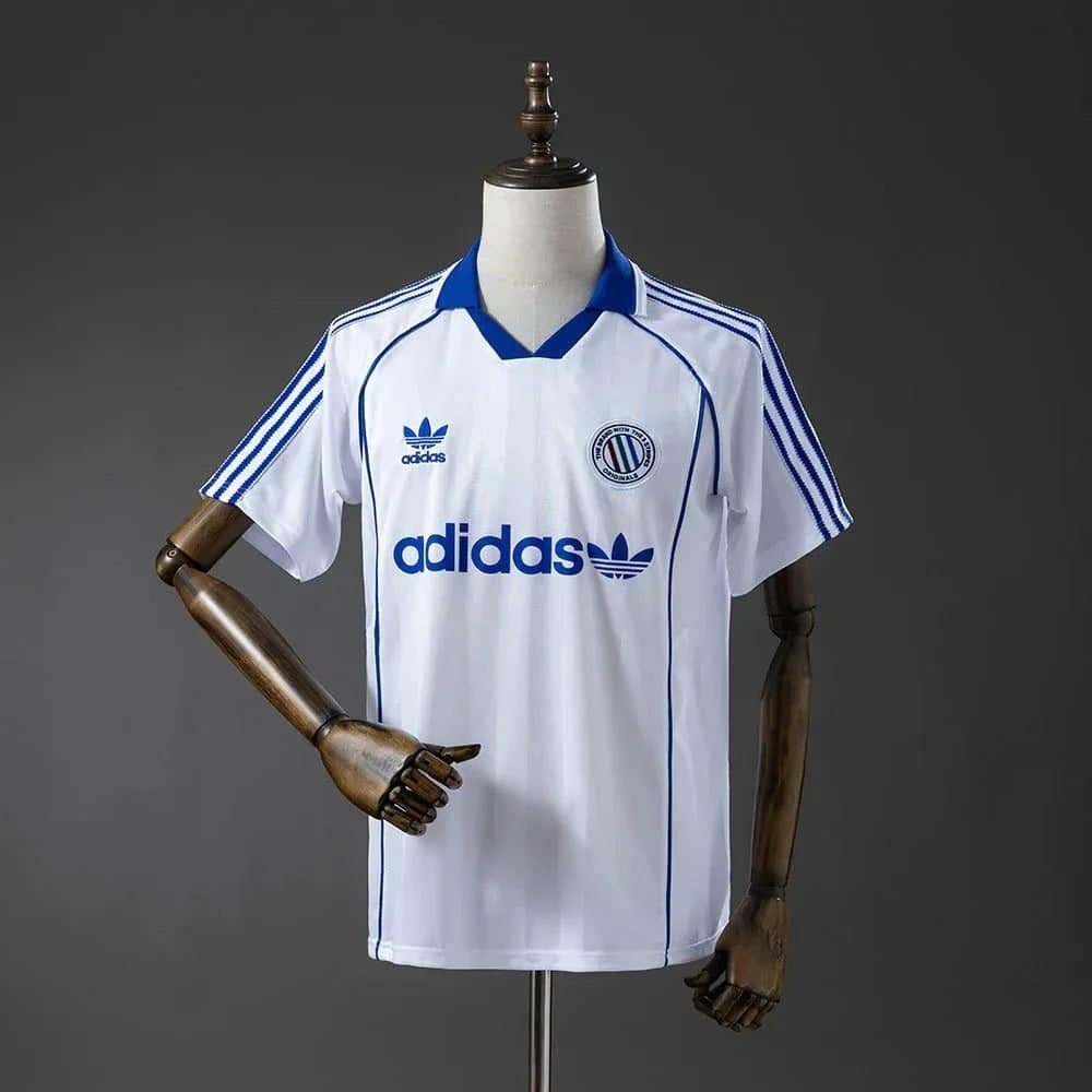 946994FA-74C3-40BC-85A2-80212B03623F_2d68802e-583f-4032-aea8-3c1074608b4c CAMISETA ADIDAS CLASSIC THREE STRIPES VI HOMBRE (RETRO) - Zona Camisetas