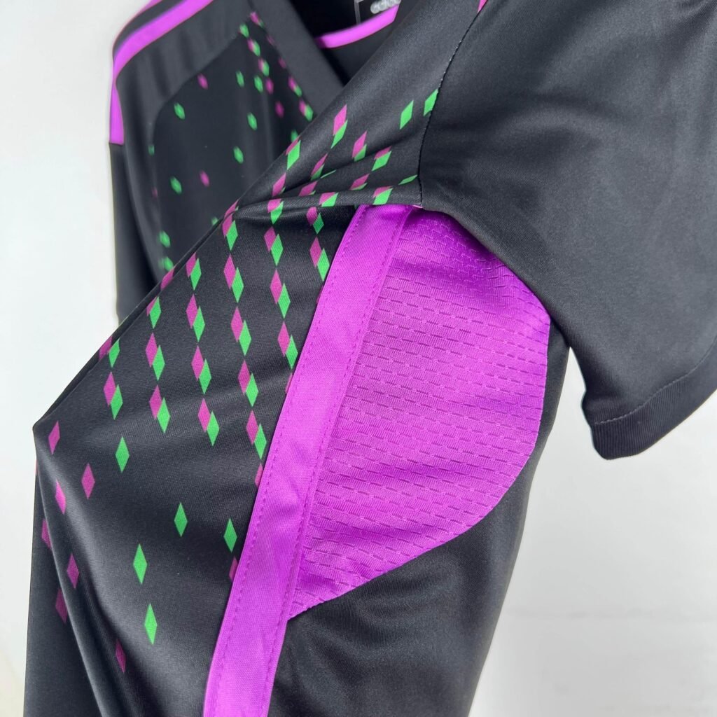 B51 CAMISETA BAYERN DE MUNICH EDICIÓN ESPECIAL II 23/24 HOMBRE (VERSIÓN FAN) - ZonaCamisetas