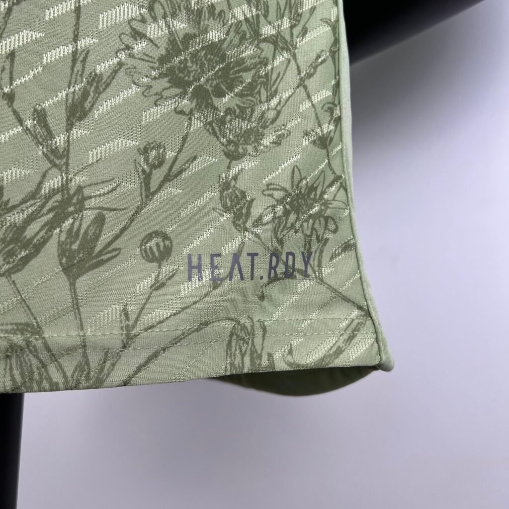 CAMISETA BAYERN DE MUNICH EDICIÓN BEER FEST 23/24 HOMBRE (VERSIÓN JUGADOR)