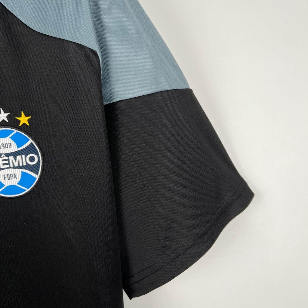 CAMISETA GREMIO ENTRENAMIENTO VI 23/24 HOMBRE (VERSIÓN FAN) - ZonaCamisetas