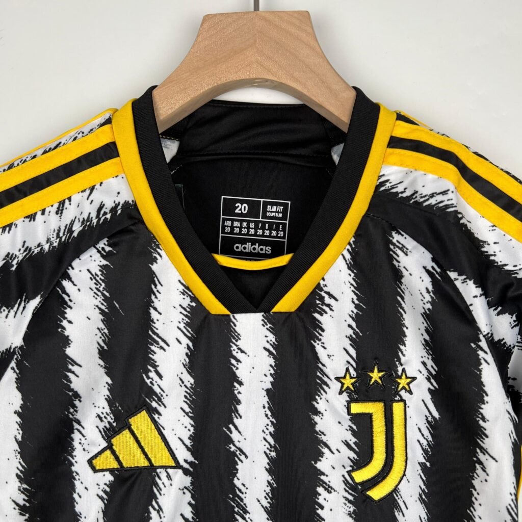 CAMISETA JUVENTUS I 23/24 CONJUNTO INFANTIL