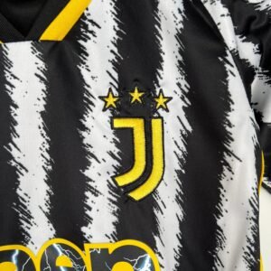 CAMISETA JUVENTUS I 23/24 CONJUNTO INFANTIL