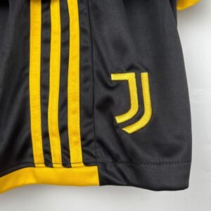 CAMISETA JUVENTUS I 23/24 CONJUNTO INFANTIL