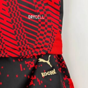 M52_3f035faa-2fda-4922-9c89-f7004d269d29 CAMISETA AC MILAN IV 23/24 CONJUNTO INFANTIL - Zona Camisetas