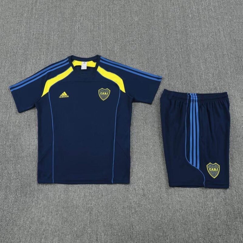 WhatsAppImage2025-08-07at03.18.45 CONJUNTO CORTO BOCA JUNIORS ENTRENAMIENTO I 25/26 HOMBRE - Zona Camisetas