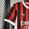 CAMISETA AC MILAN I 24/25 HOMBRE (VERSIÓN FAN) - Zona Camisetas