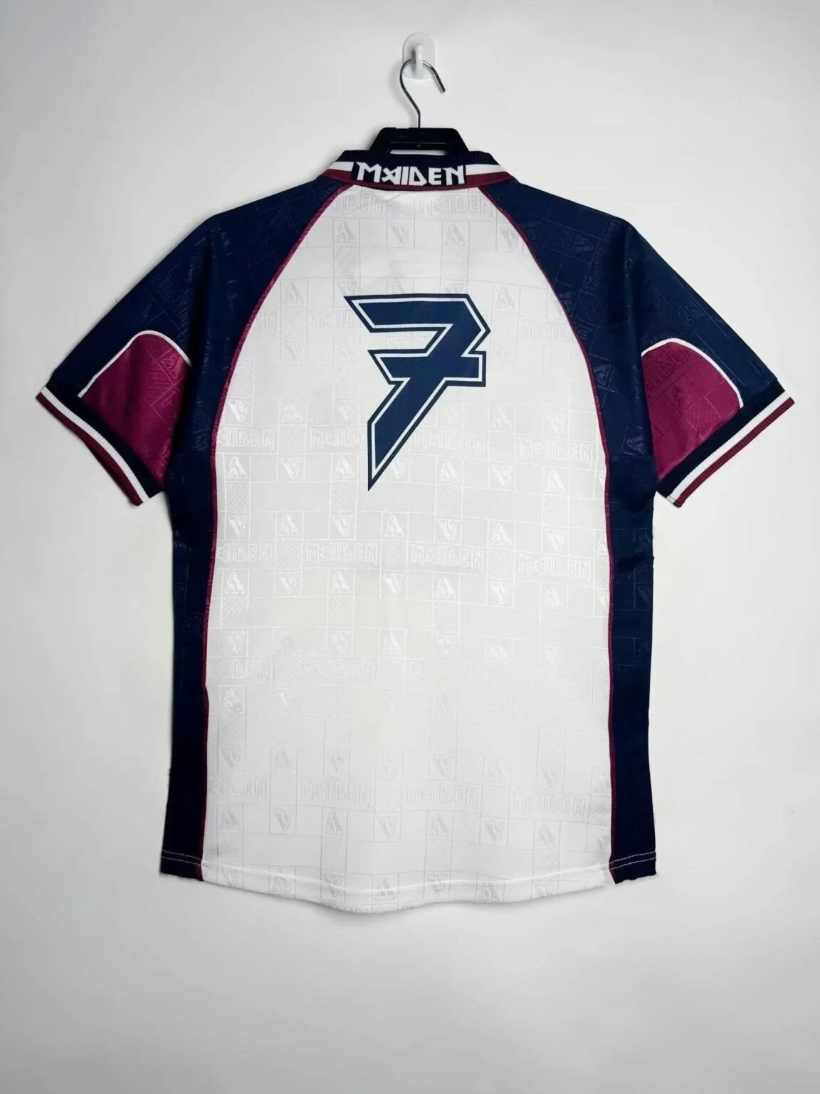 CAMISETA WEST HAM IRON MAIDEN 1999 HOMBRE (RETRO) - Zona Camisetas
