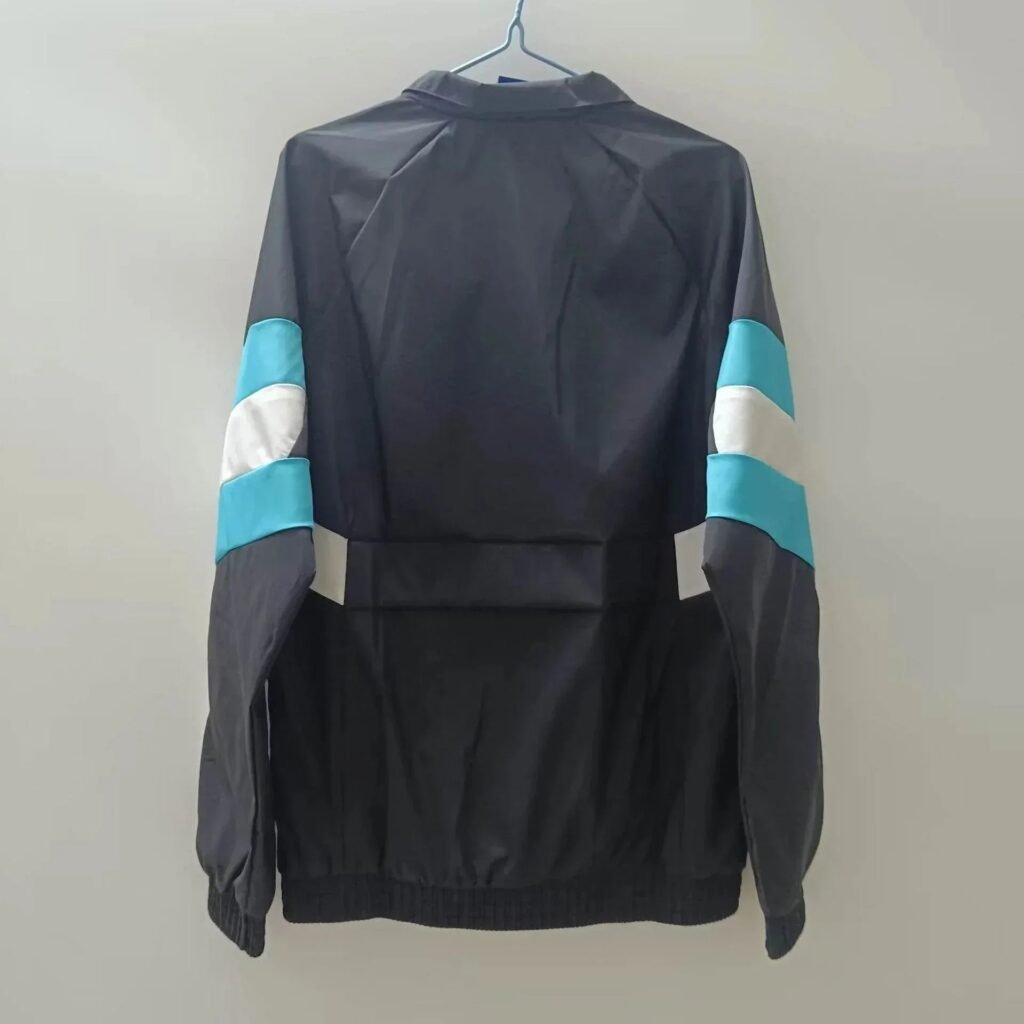 CORTAVIENTO NEWCASTLE l 24/25 - Zona Camisetas