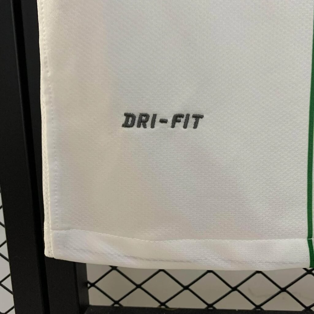 CAMISETA PORTUGAL l 2010 HOMBRE (RETRO) - Zona Camisetas