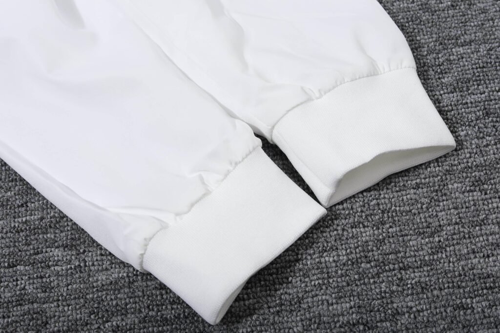 CORTAVIENTO TOTTENHAM I 24/25 - ZonaCamisetas