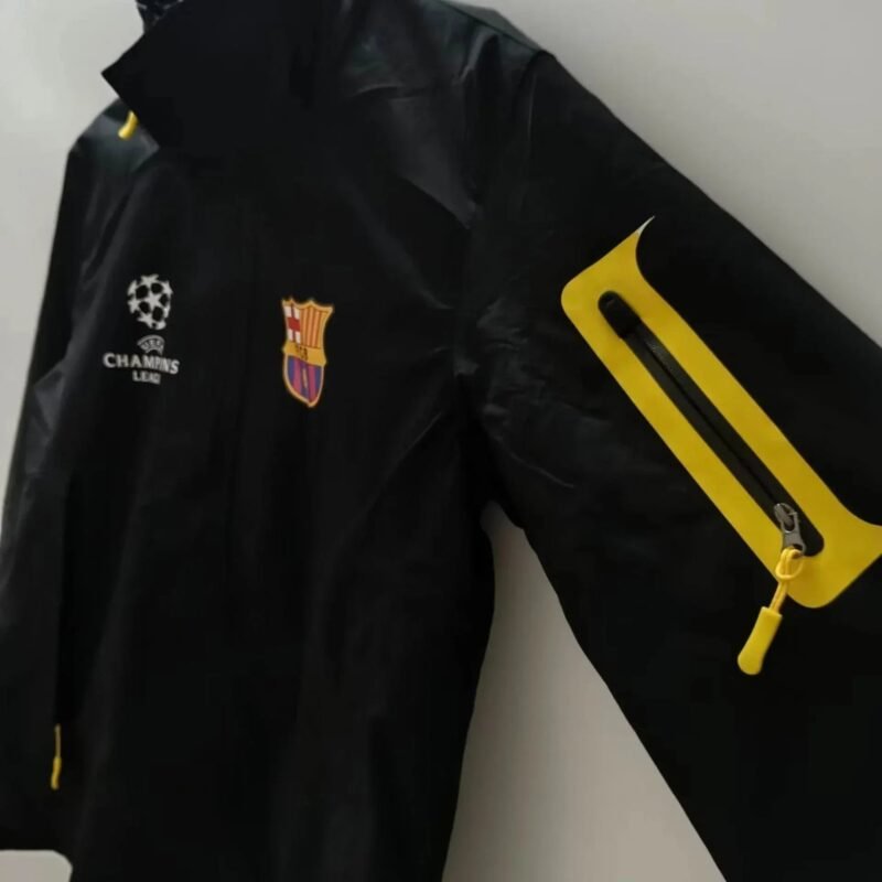 CORTAVIENTO BARCELONA 24/25 - Zona Camisetas
