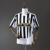 f83c3cb7 CAMISETA JUVENTUS I 03/04 HOMBRE (RETRO) - Zona Camisetas