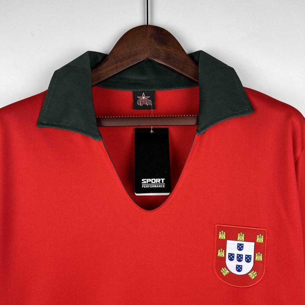 CAMISETA PORTUGAL l 1972 HOMBRE (RETRO) - Zona Camisetas