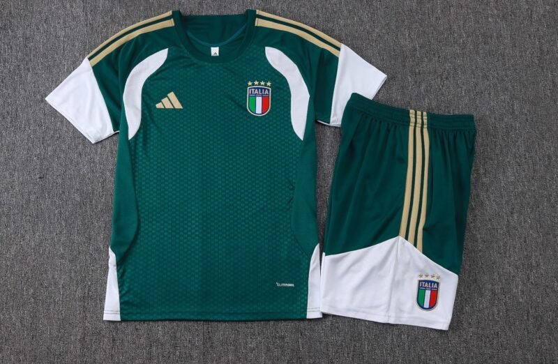 CONJUNTO CORTO ITALIA ENTRENAMIENTO II 26/27 HOMBRE