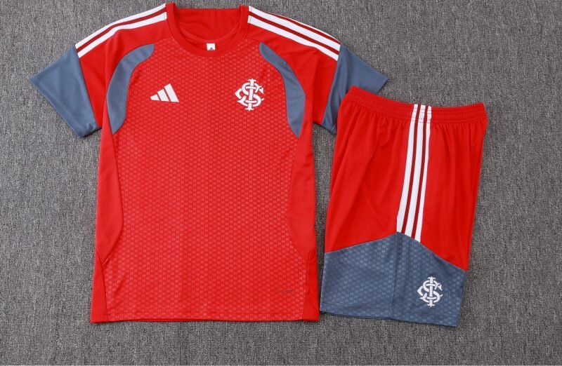 CONJUNTO CORTO INTERNACIONAL ENTRENAMIENTO II 26/27 HOMBRE