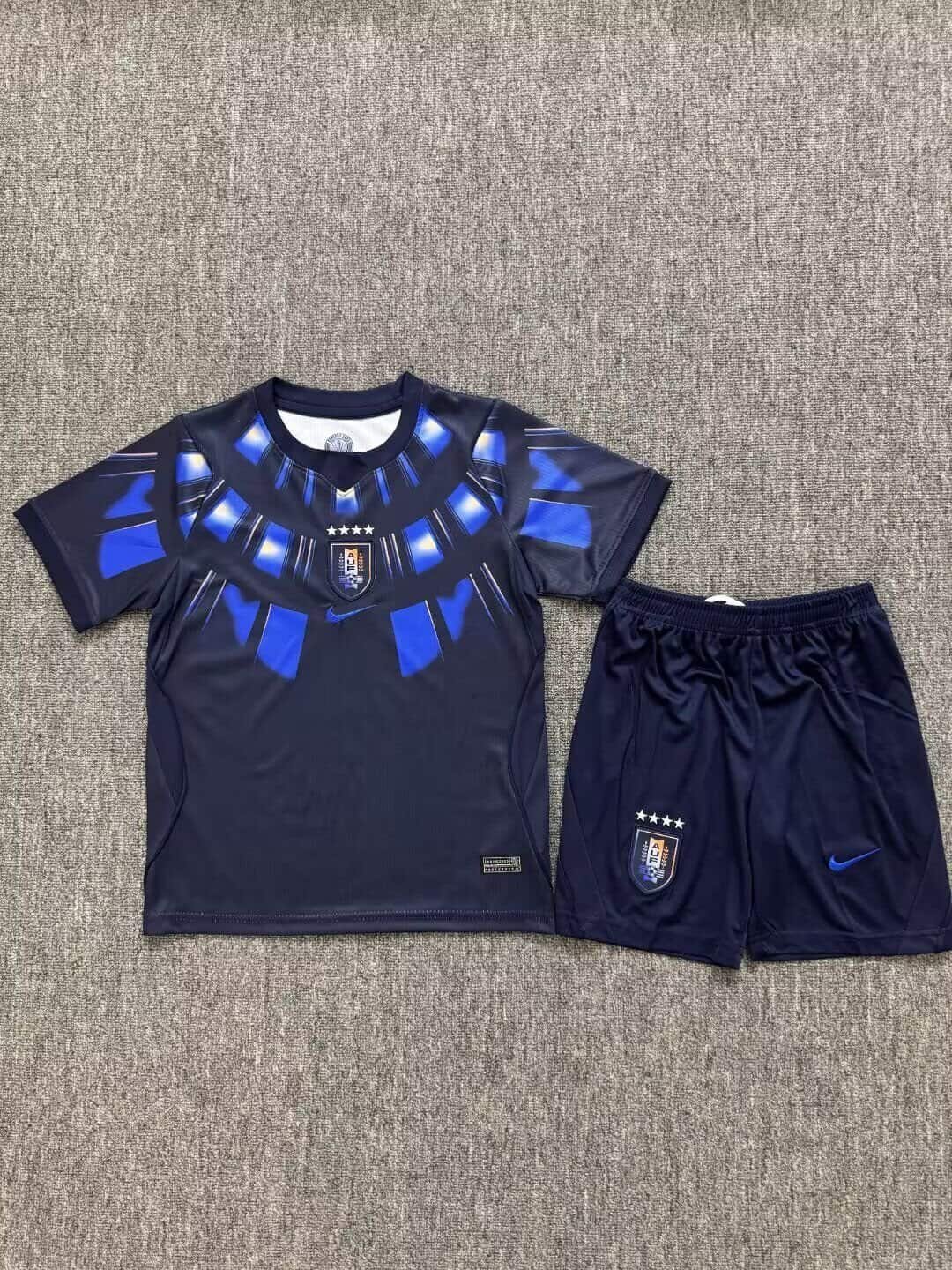 CAMISETA URUGUAY II 2026 CONJUNTO INFANTIL